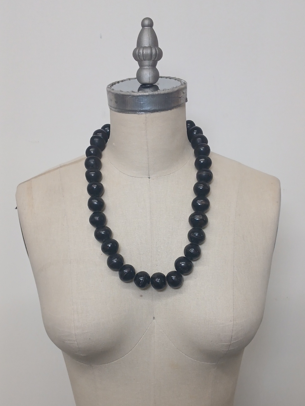 Vintage Chunky Black Beaded Necklace